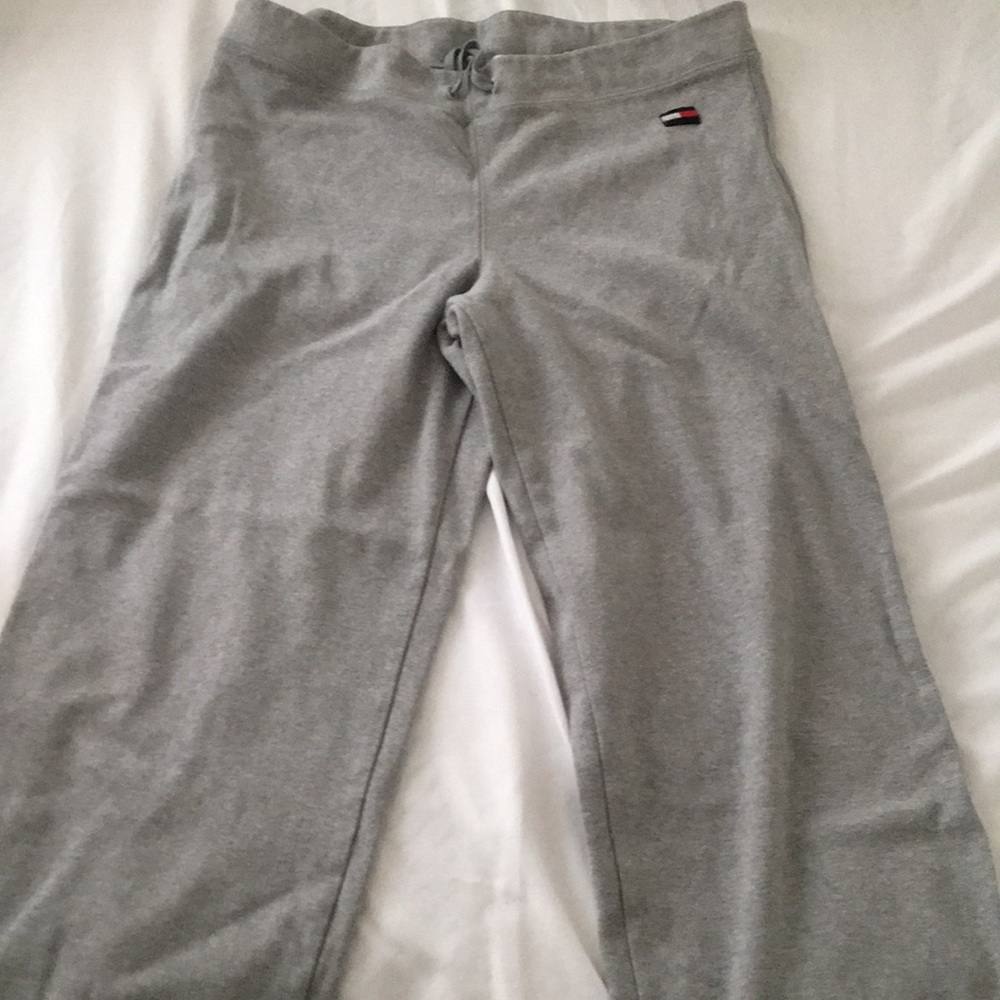 Vintage tommy sweats